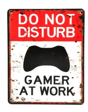 Wandbord do not disturb gamer at work