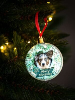 Unieke kerstballen met honden design: Corgi wrapped in pastel colors. - Afbeelding 6
